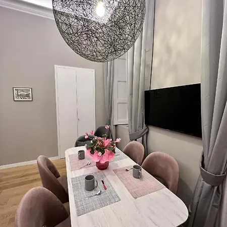 Bed & Breakfast Savoia 4*