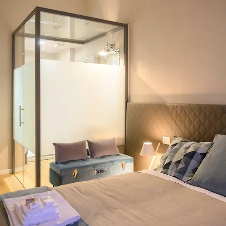 Savoia 4*