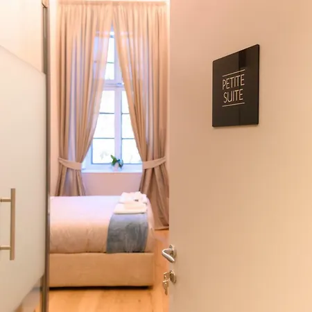 Bed & Breakfast Savoia 4*